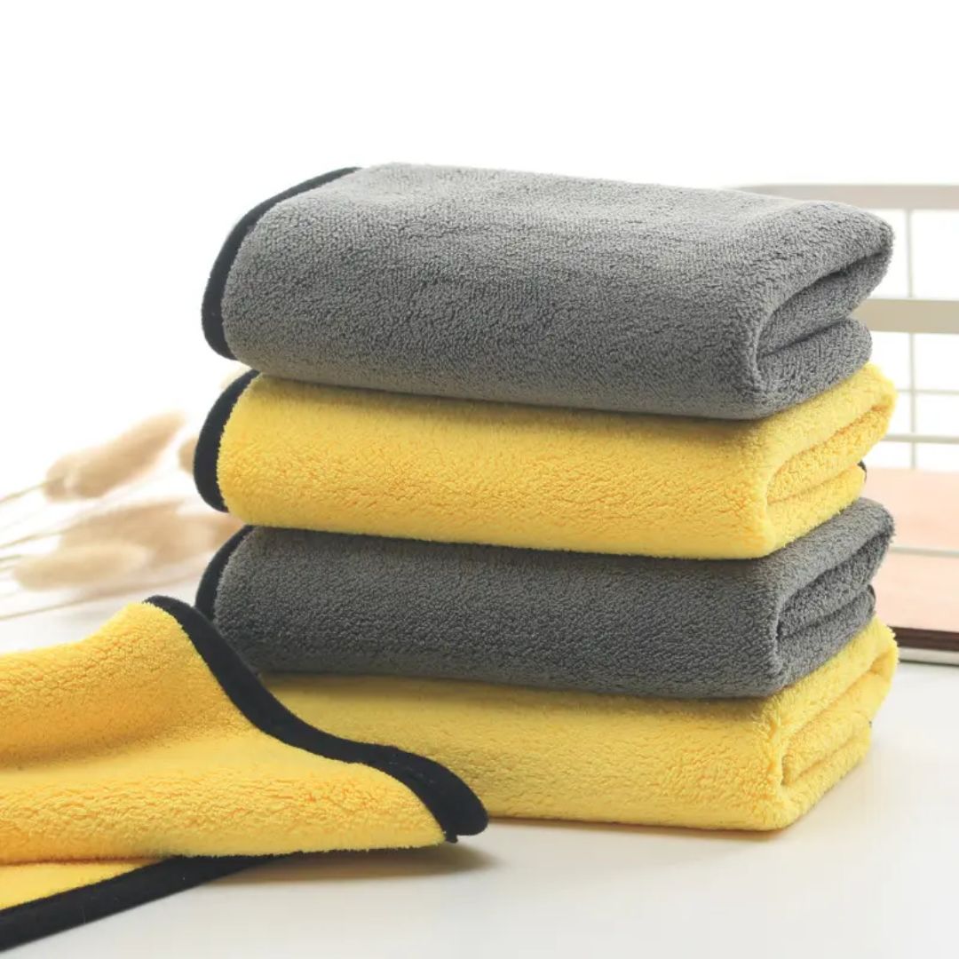 400 GSM Microfiber Towel (30*40 cm)