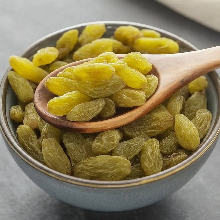 Green raisins